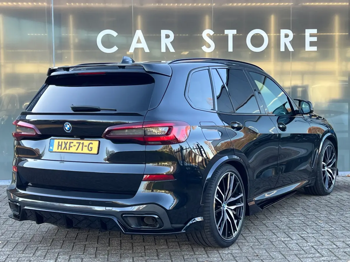 XDrive45e High Executive M SPORT Pano Laser HuD Skylounge Massag SOH94%