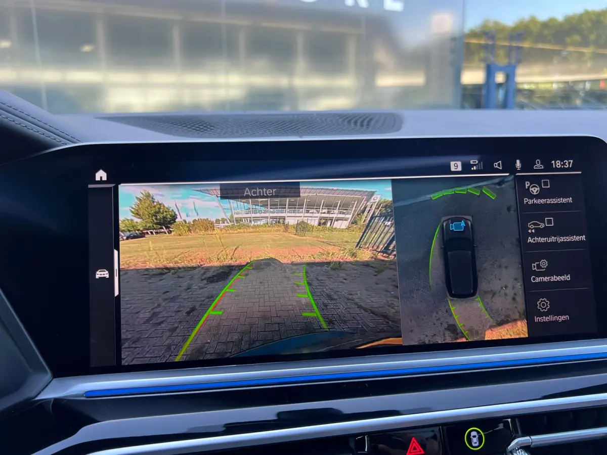 XDrive45e High Executive M SPORT Pano Laser HuD Skylounge Massag SOH94%
