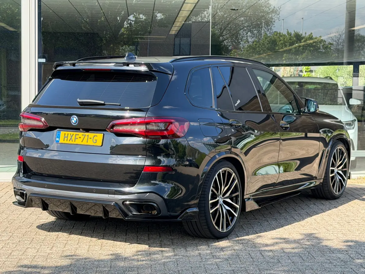 XDrive45e High Executive M SPORT Pano Laser HuD Skylounge Massag SOH94%