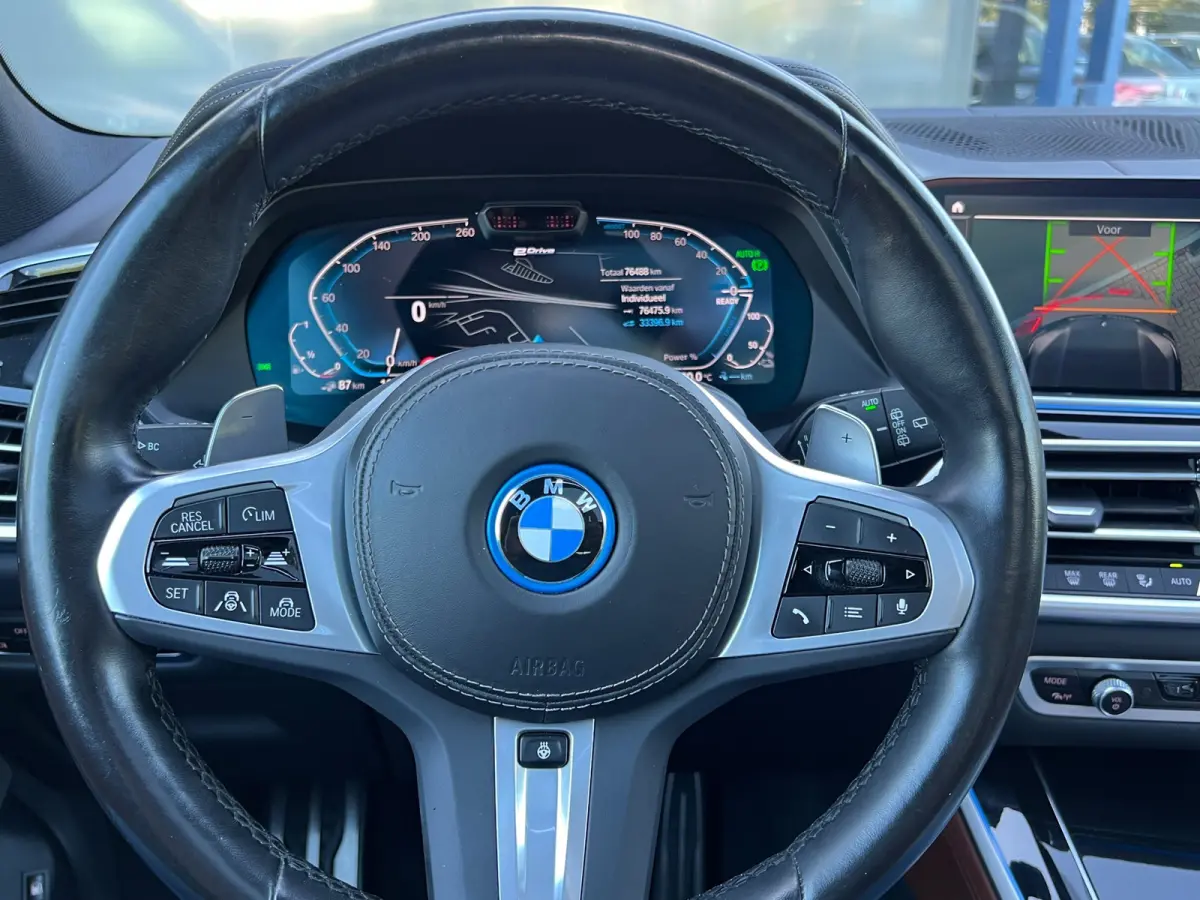 XDrive45e High Executive M SPORT Pano Laser HuD Skylounge Massag SOH94%