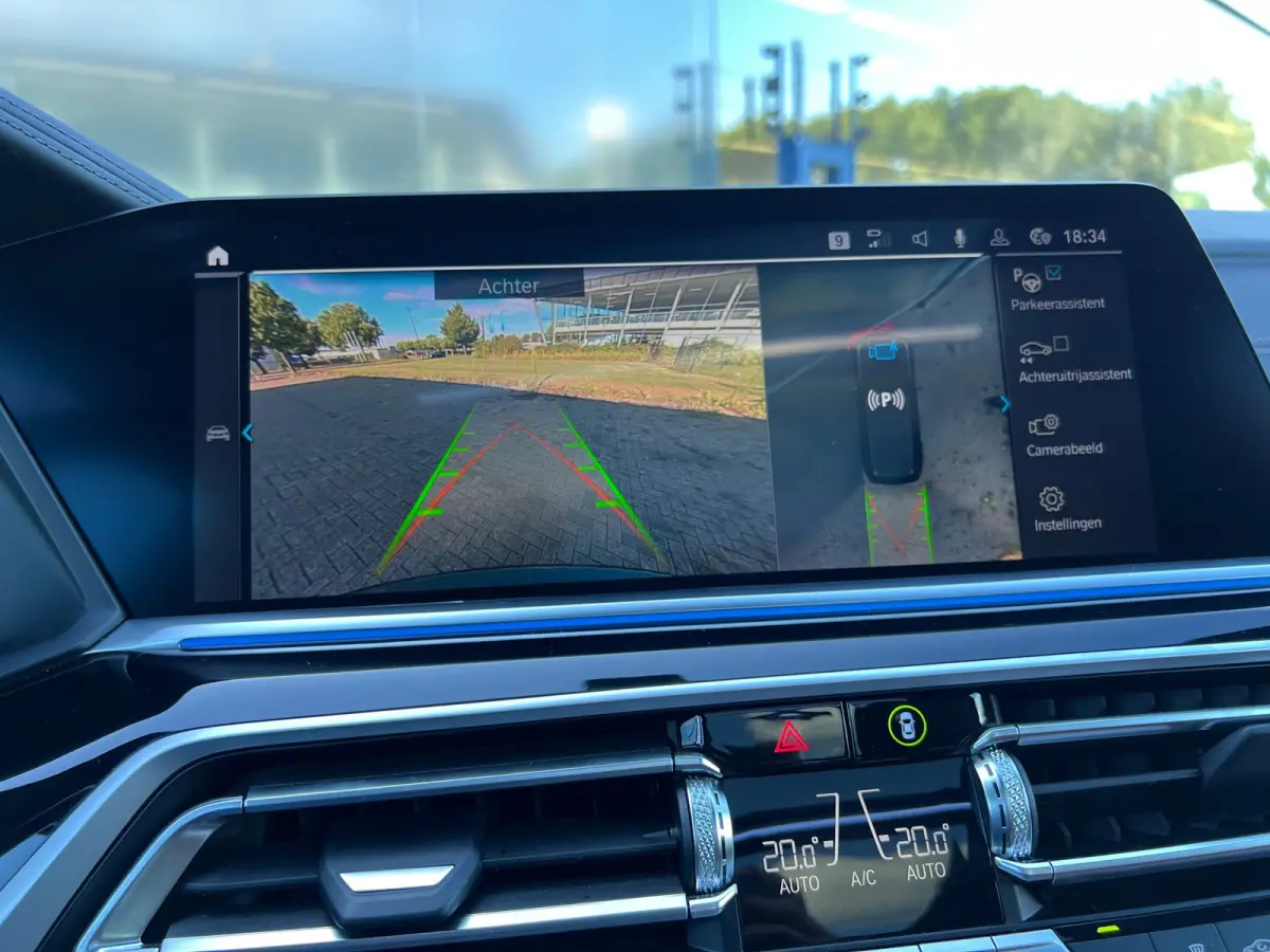 XDrive45e High Executive M SPORT Pano Laser HuD Skylounge Massag SOH94%