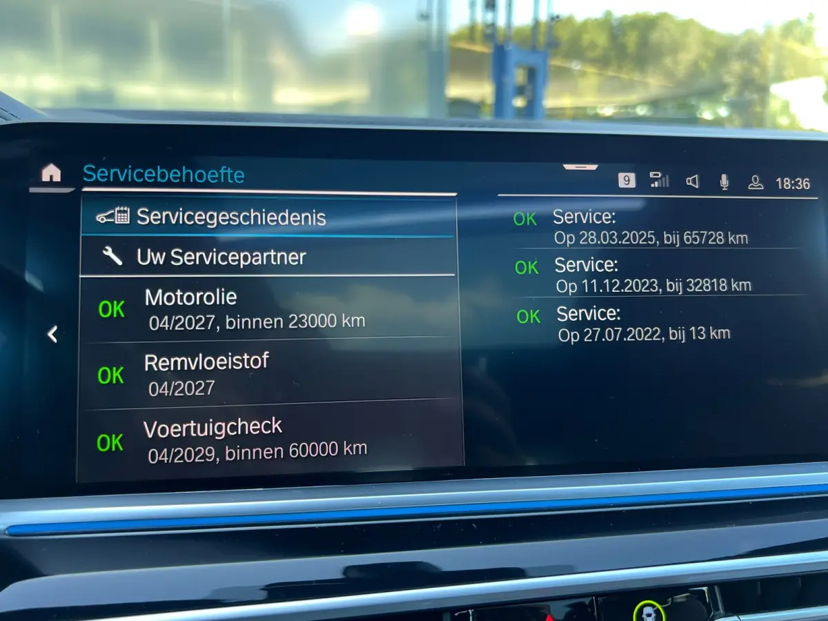 XDrive45e High Executive M SPORT Pano Laser HuD Skylounge Massag SOH94%
