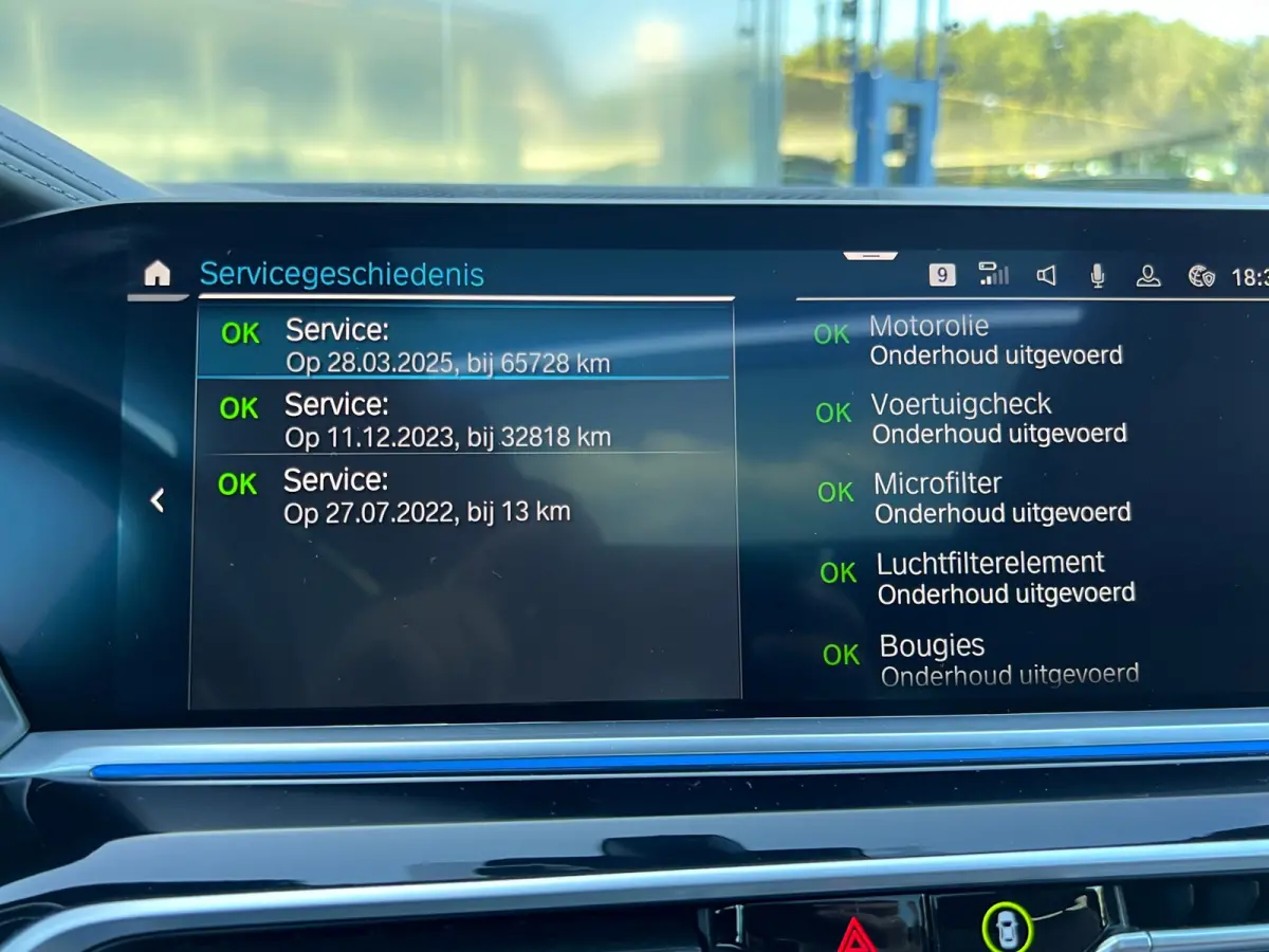 XDrive45e High Executive M SPORT Pano Laser HuD Skylounge Massag SOH94%