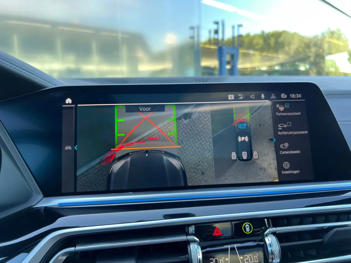 XDrive45e High Executive M SPORT Pano Laser HuD Skylounge Massag SOH94%