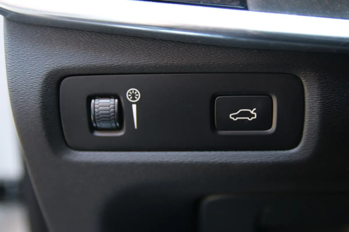 | Pilot assist | 2.0 T6 AWD/Pilot assist/360 camera/Dode hoek detectie
