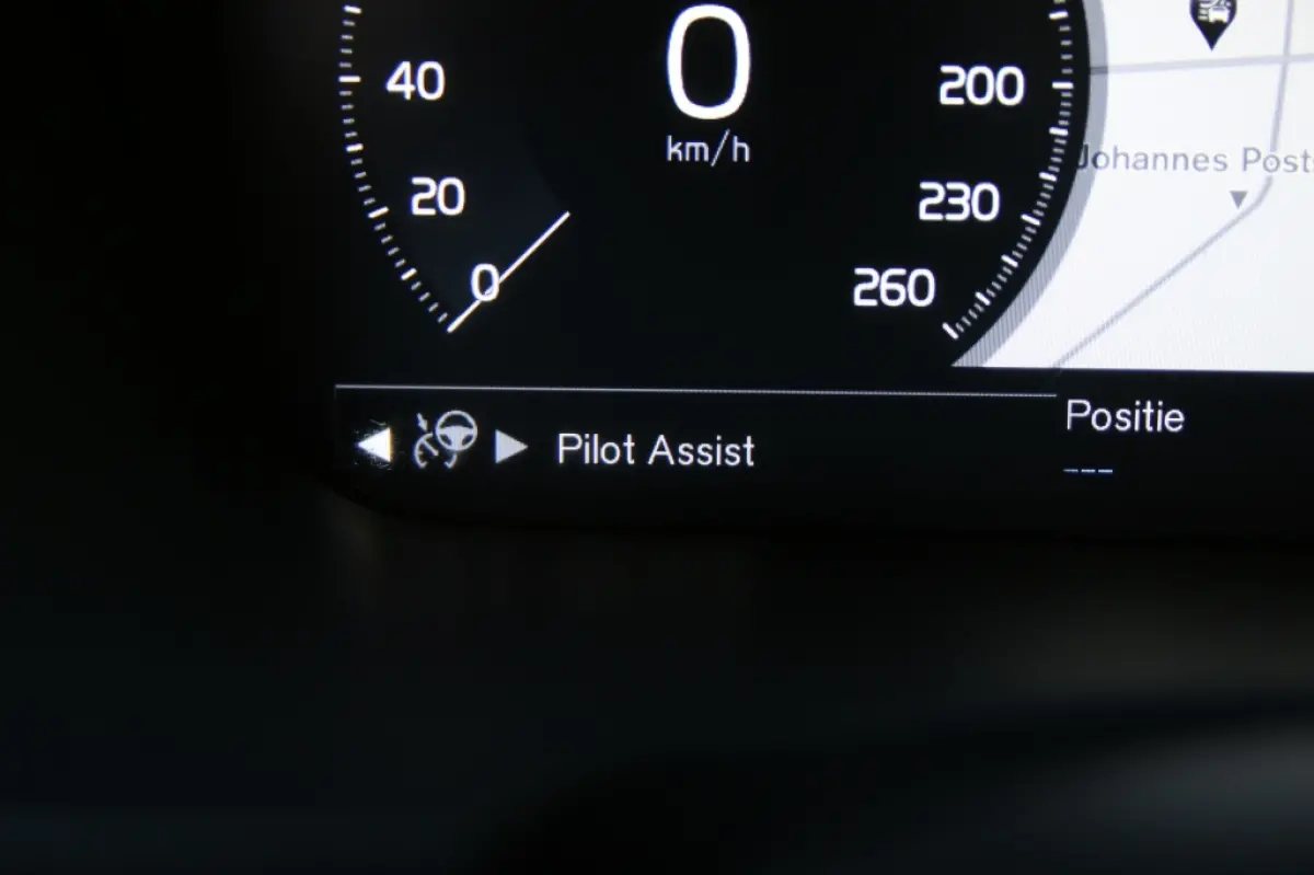 | Pilot assist | 2.0 T6 AWD/Pilot assist/360 camera/Dode hoek detectie