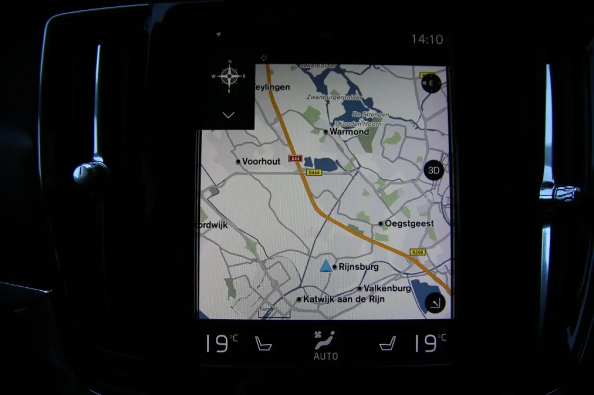 | Pilot assist | 2.0 T6 AWD/Pilot assist/360 camera/Dode hoek detectie
