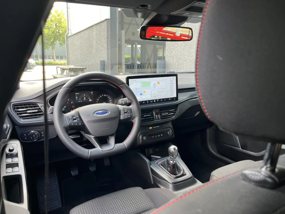 1.0 EcoBoost Hybrid ST Line 125pk/92kW 6-bak | Driver Assistance Pack | Winter Pack | Adapt. Cruise | BLIS | Camera |