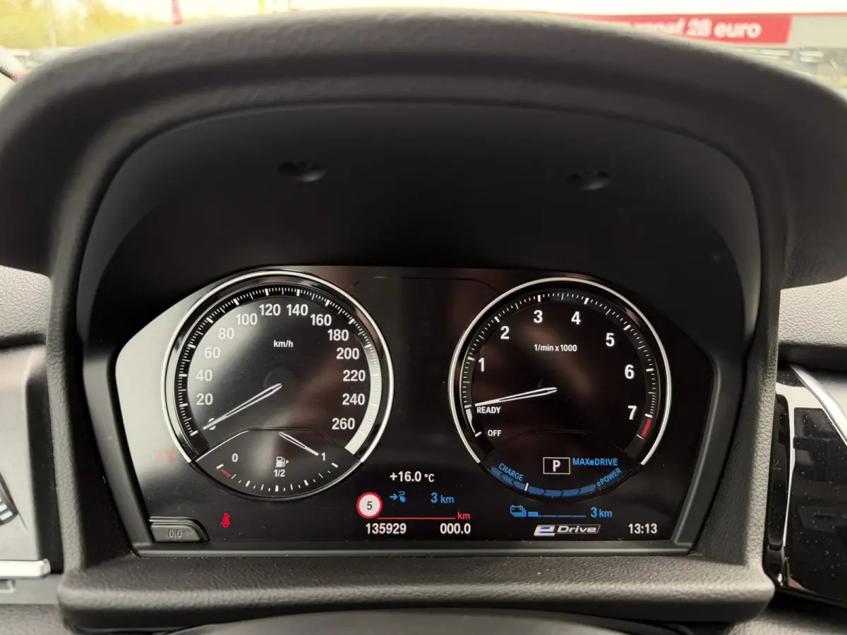 225xe iPerformance Executive Sport Line Adaptive Cruise Control Stoelverwarming PDC DAB LED Carplay