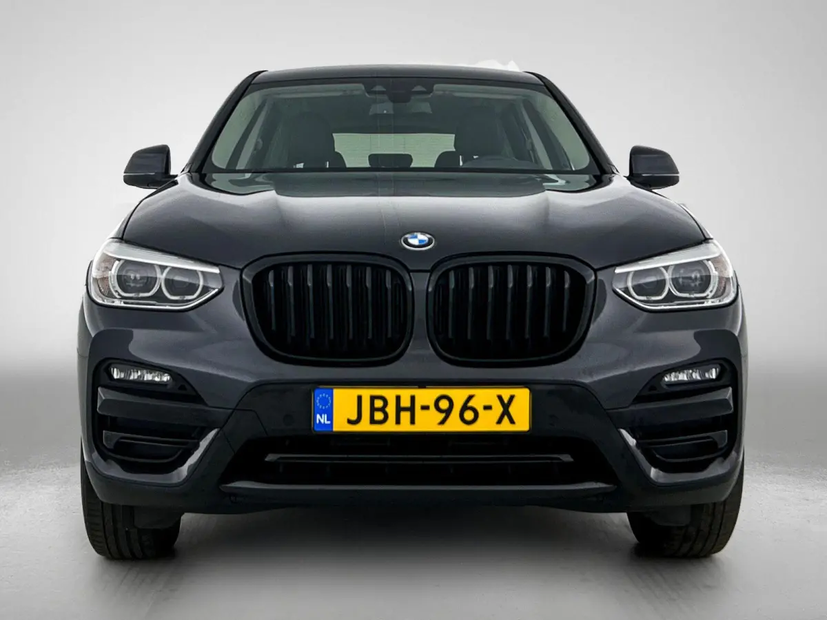 xDrive20i Executive | ACHTERUITRIJCAMERA | APPLE CARPLAY - ANDROID AUTO | ELEKTRISCHE KOFFERKLEP | STOELVERWARMING | LEDER | LED | CRUISE CONTROL | CLIMATE CONTROL |