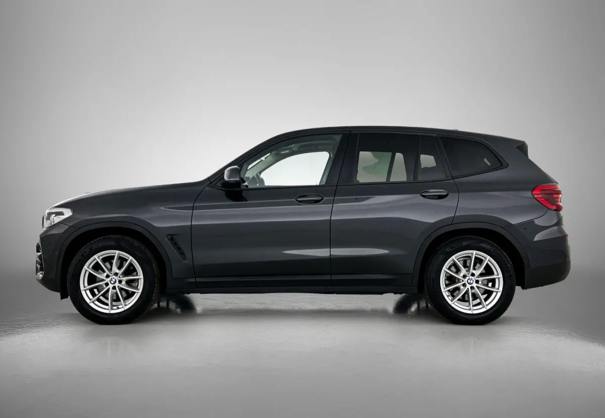 xDrive20i Executive | ACHTERUITRIJCAMERA | APPLE CARPLAY - ANDROID AUTO | ELEKTRISCHE KOFFERKLEP | STOELVERWARMING | LEDER | LED | CRUISE CONTROL | CLIMATE CONTROL |