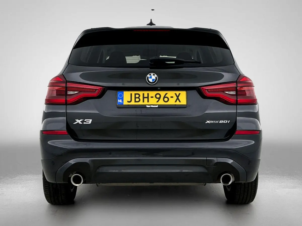 xDrive20i Executive | ACHTERUITRIJCAMERA | APPLE CARPLAY - ANDROID AUTO | ELEKTRISCHE KOFFERKLEP | STOELVERWARMING | LEDER | LED | CRUISE CONTROL | CLIMATE CONTROL |