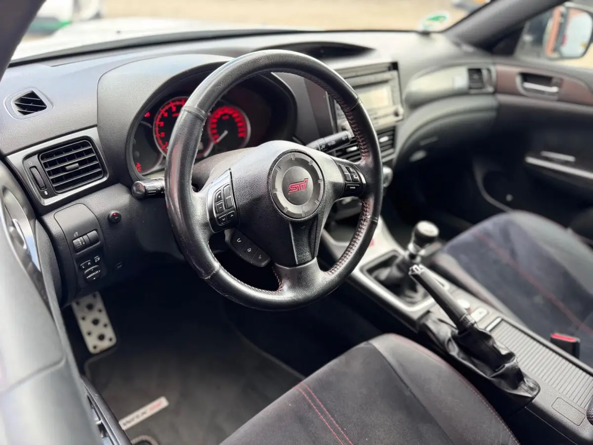 STI 2.5 T impreza Sport invidia