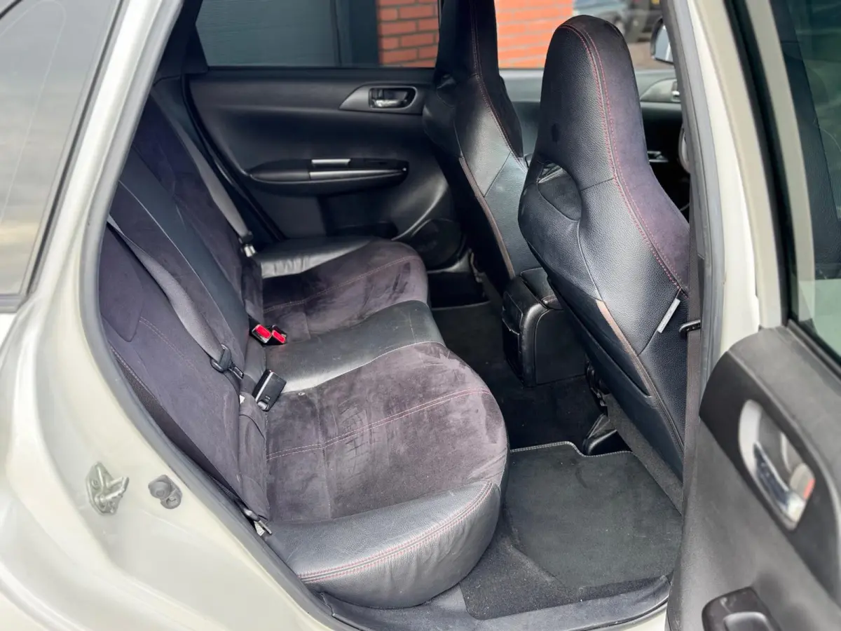 STI 2.5 T impreza Sport invidia