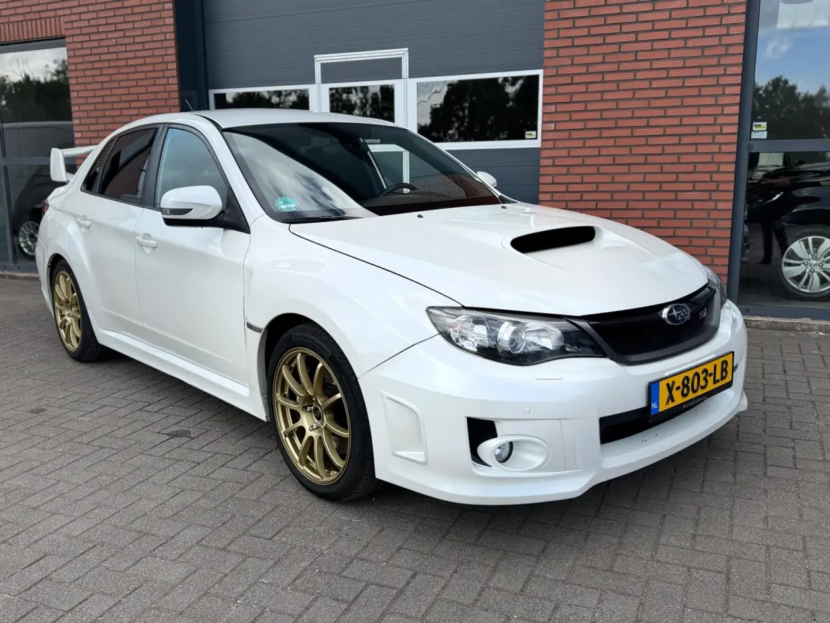 STI 2.5 T impreza Sport invidia