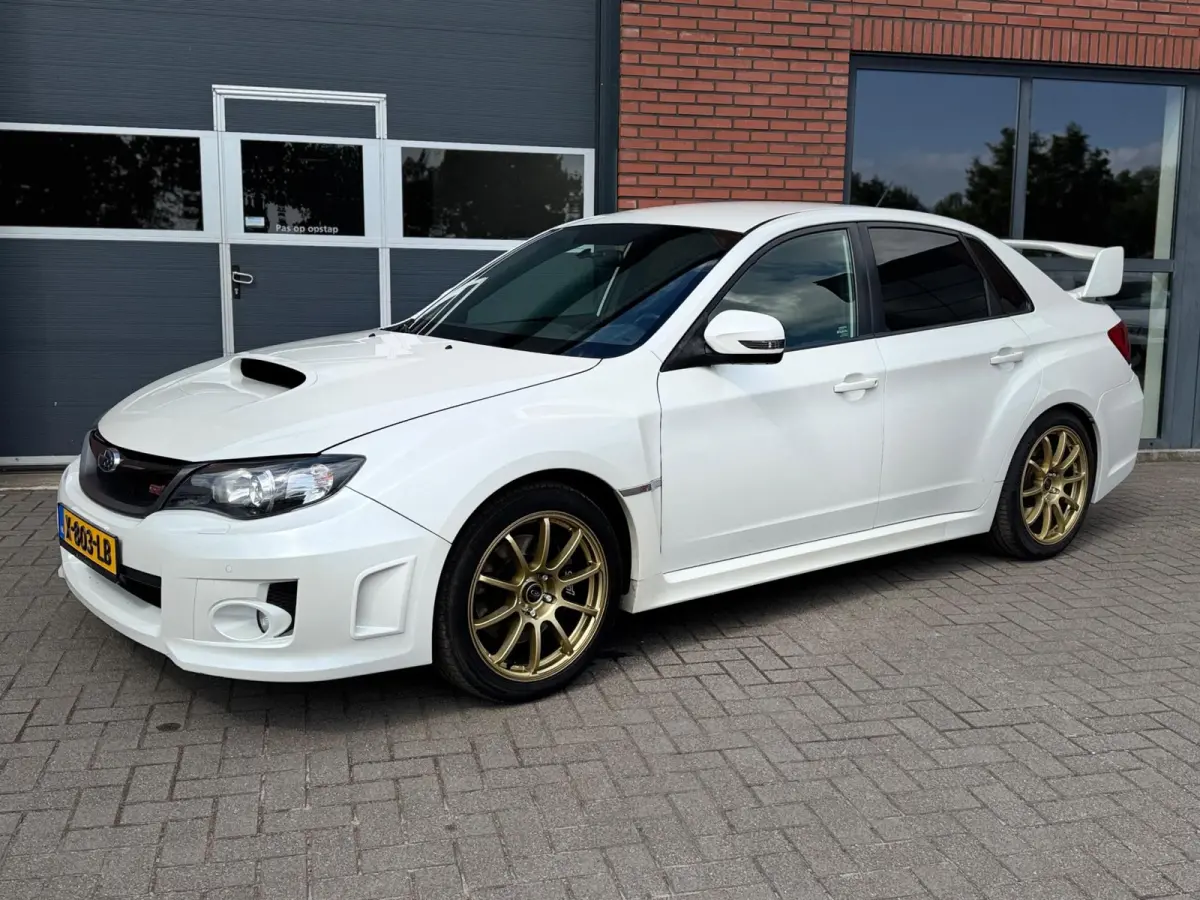 STI 2.5 T impreza Sport invidia