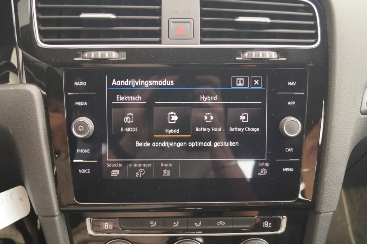 1.4 TSI Plug-in Hybrid GTE -NAVI-ECC-CAM-