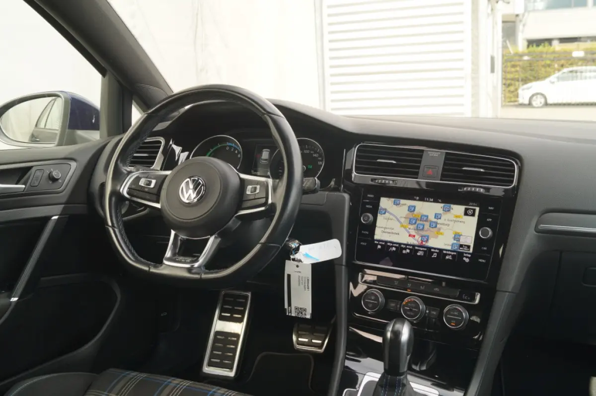 1.4 TSI Plug-in Hybrid GTE -NAVI-ECC-CAM-