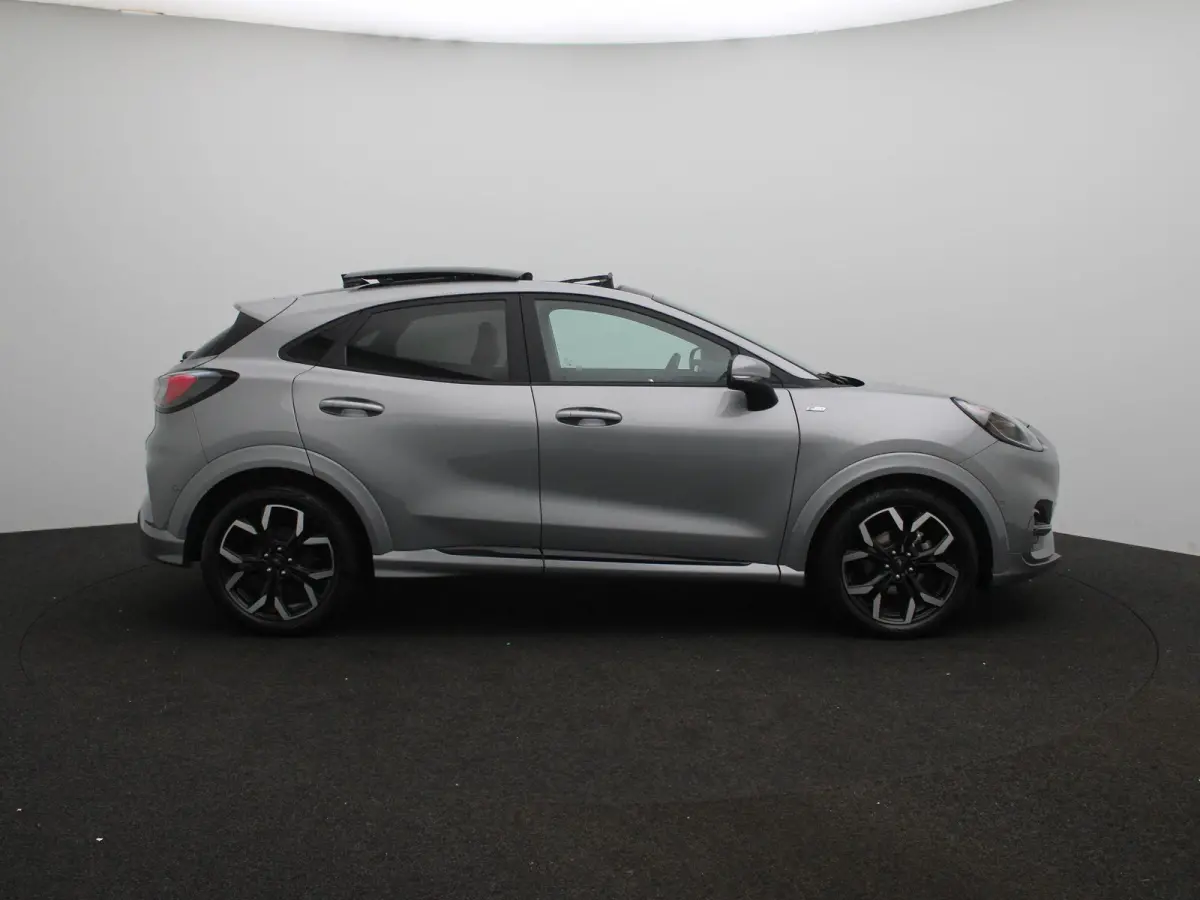 1.0 EcoBoost ST-Line X Panoramadak | Schuifdak | Adaptive cruise | Stoel/stuurverwarming | Apple carplay | Navigatie | Climate control | Voorruitverwarming | DAB | Led