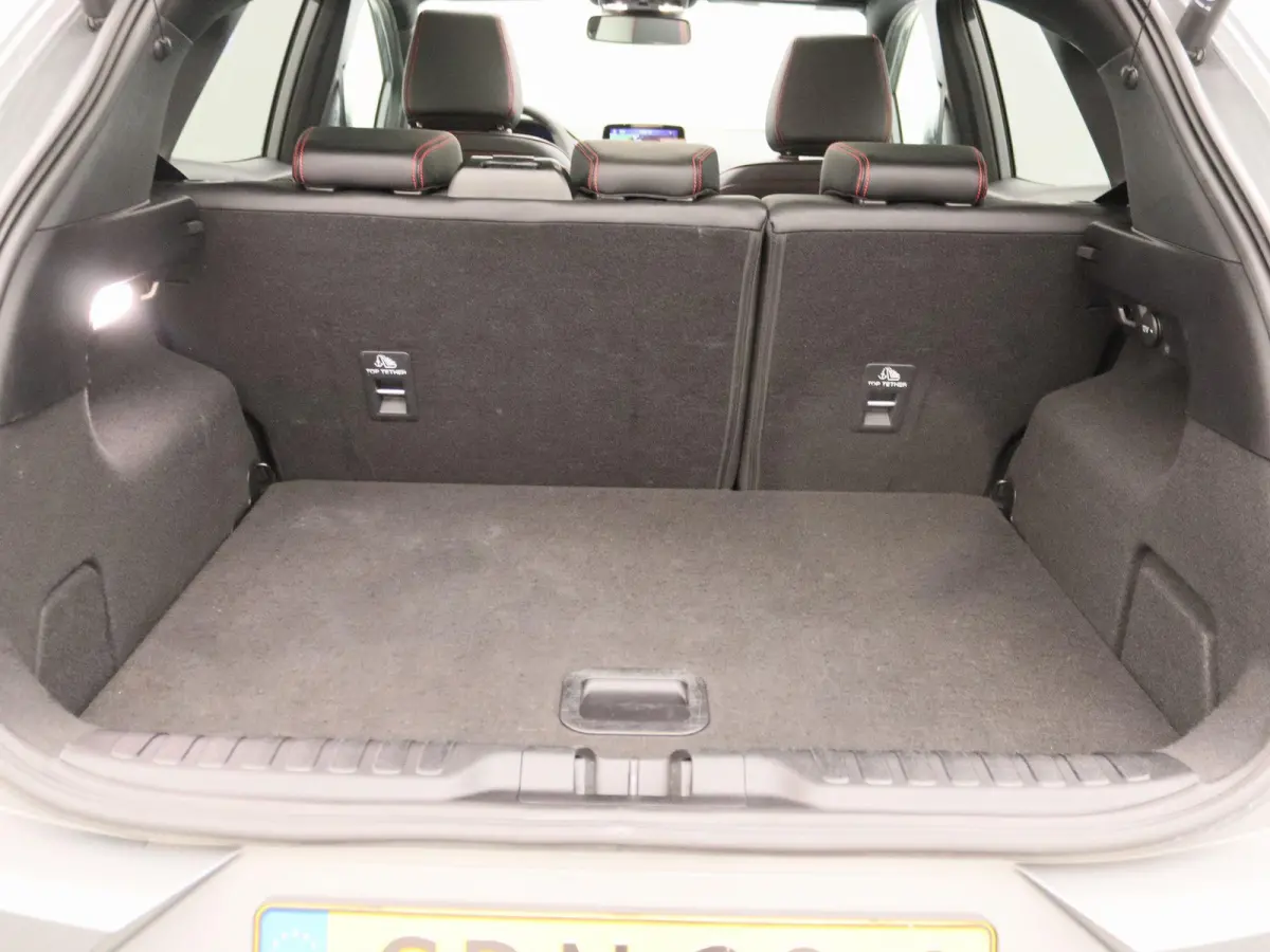 1.0 EcoBoost ST-Line X Panoramadak | Schuifdak | Adaptive cruise | Stoel/stuurverwarming | Apple carplay | Navigatie | Climate control | Voorruitverwarming | DAB | Led