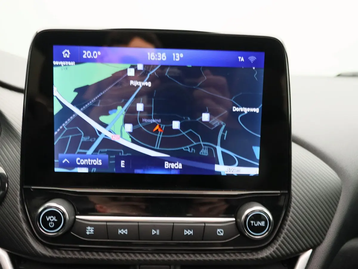 1.0 EcoBoost ST-Line X Panoramadak | Schuifdak | Adaptive cruise | Stoel/stuurverwarming | Apple carplay | Navigatie | Climate control | Voorruitverwarming | DAB | Led