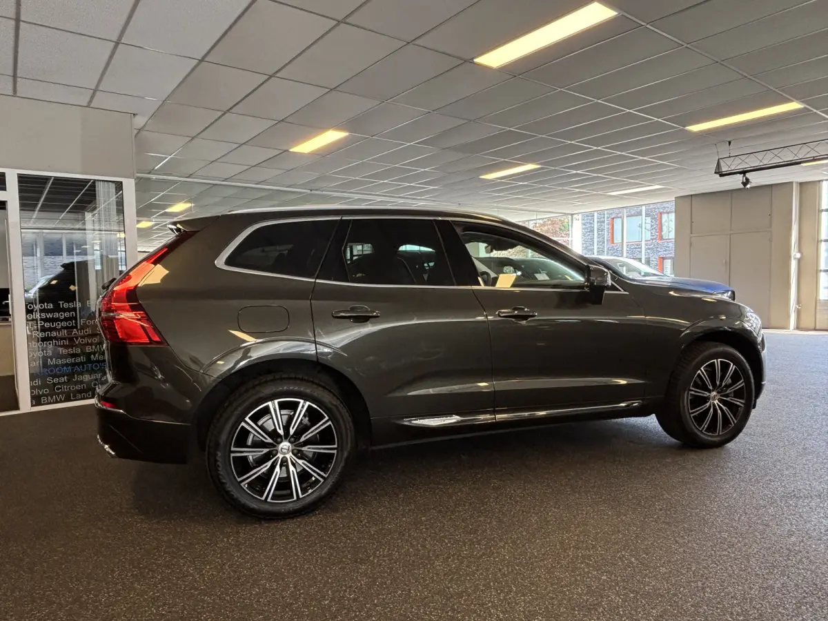 T8 AWD / Panodak / Leer / Elek Trekhaak / BLIS / full LED / Apple Carplay / Camera / Adapt Cruise / Pilot ass