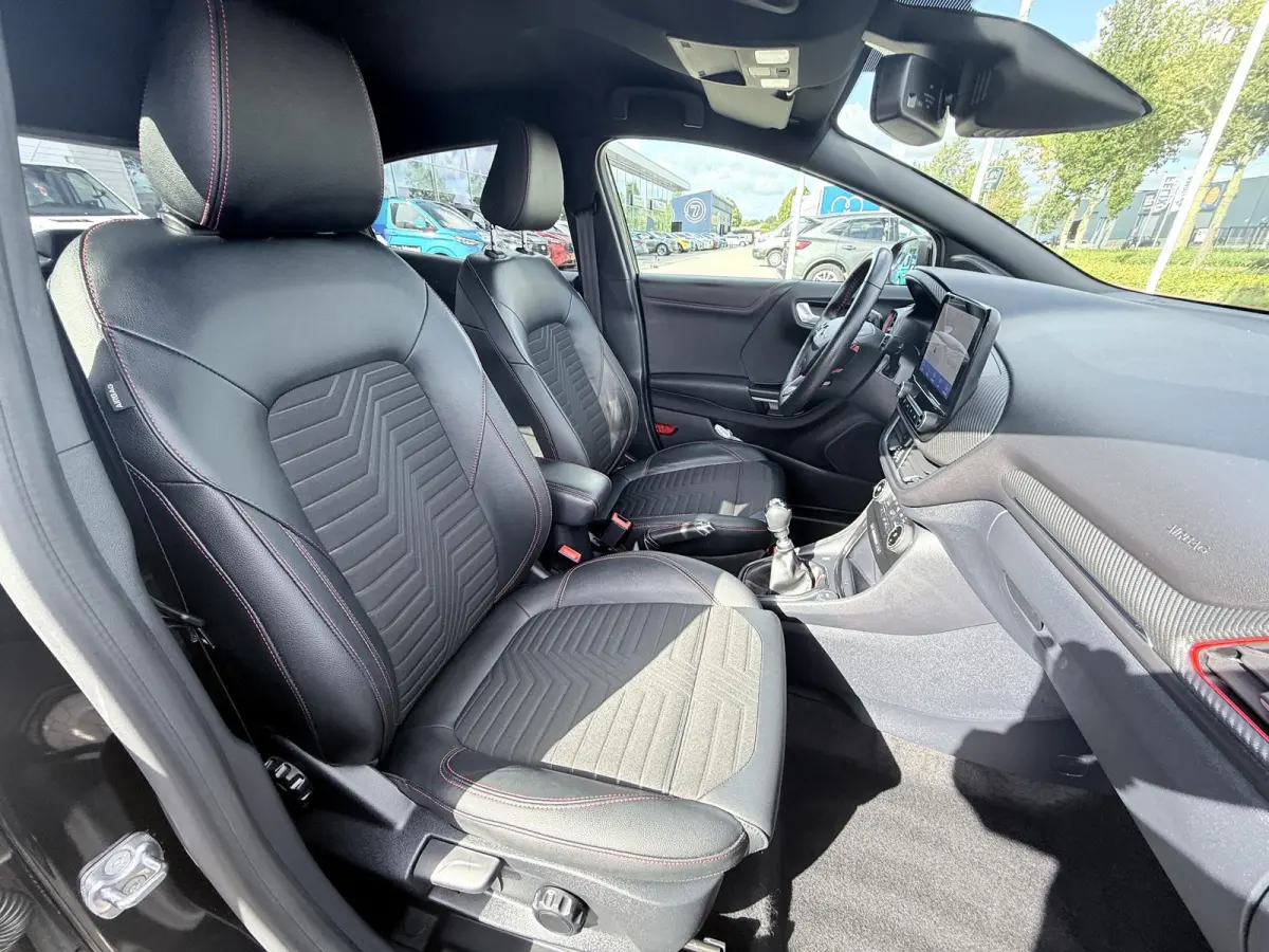 1.0 EcoBoost ST-Line X Winterpack | DAB | Apple carplay | Adaptive cruise | Navigatie | LMV | Half Leder |