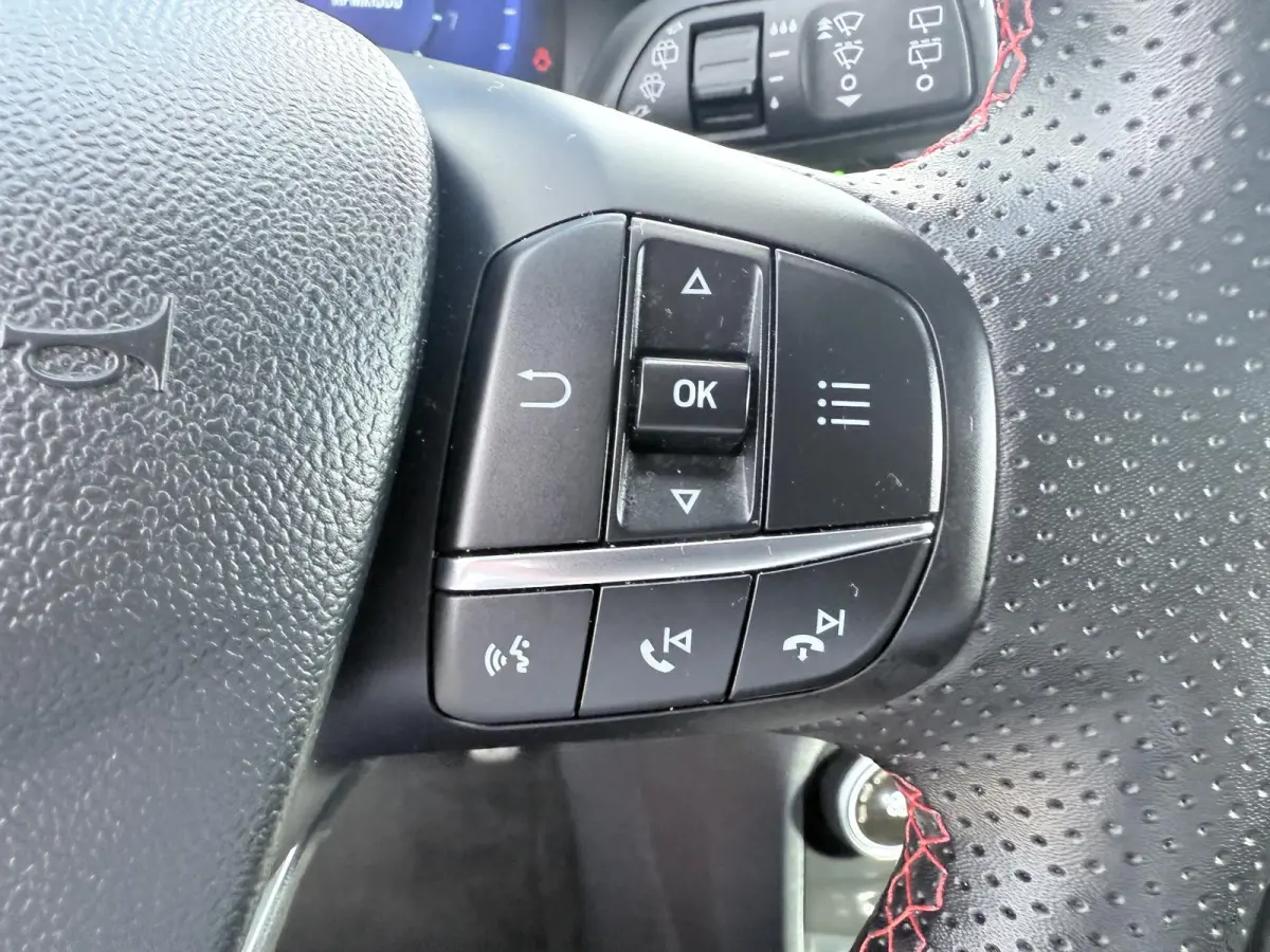 1.0 EcoBoost ST-Line X Winterpack | DAB | Apple carplay | Adaptive cruise | Navigatie | LMV | Half Leder |