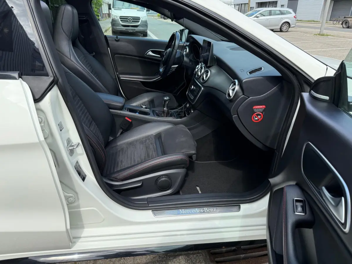 200 AMG PDC/CAM/LMV18/LEER/NAV/PANO