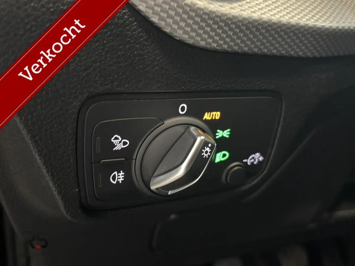 30 TFSI Advanced Edition | Navi | Cruise | LED | CarPlay | PDC | DAB | Virtual |Trekh | Keyless | 1e Eig | Org NLD |