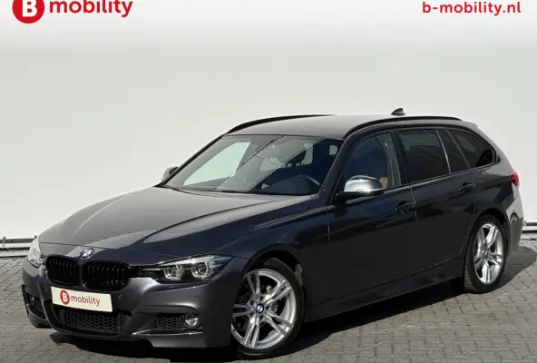 318i High Executive M-Sport Trekhaak Apple CarPlay | Achteruitrijcamera | HIFI | Leer | DAB Audio