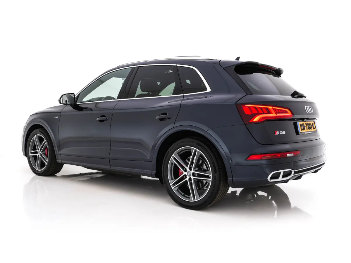 SQ5 3.0 TFSI quattro Aut. *PANO | FULL-LEATHER | FULL-LED | HEAD-UP | ADAPTIVE-CRUISE | BLIND-SPOT | SPORT-SEATS | NAVI-FULLMAP | ECC | PDC | CRUISE | 20''ALU*