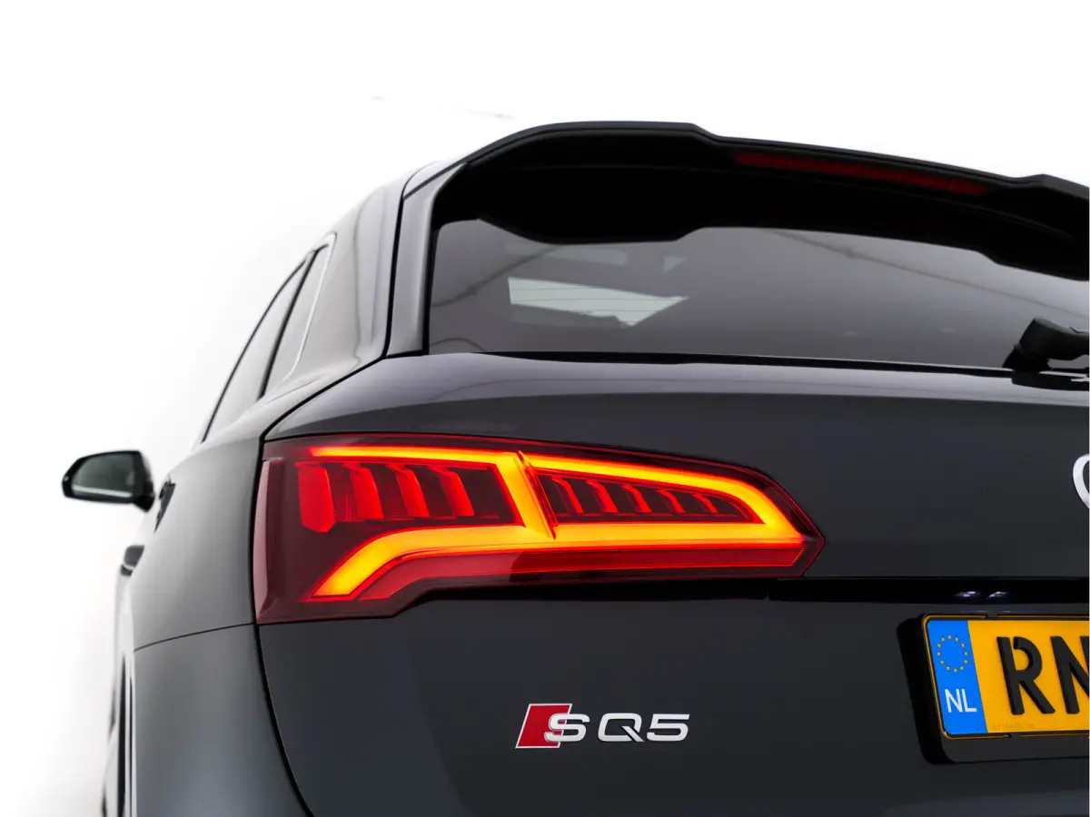 SQ5 3.0 TFSI quattro Aut. *PANO | FULL-LEATHER | FULL-LED | HEAD-UP | ADAPTIVE-CRUISE | BLIND-SPOT | SPORT-SEATS | NAVI-FULLMAP | ECC | PDC | CRUISE | 20''ALU*