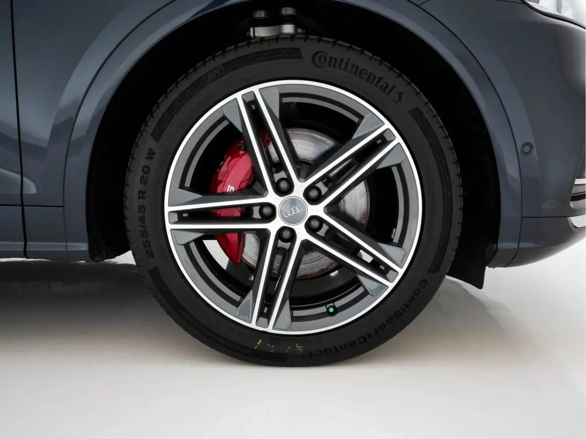 SQ5 3.0 TFSI quattro Aut. *PANO | FULL-LEATHER | FULL-LED | HEAD-UP | ADAPTIVE-CRUISE | BLIND-SPOT | SPORT-SEATS | NAVI-FULLMAP | ECC | PDC | CRUISE | 20''ALU*
