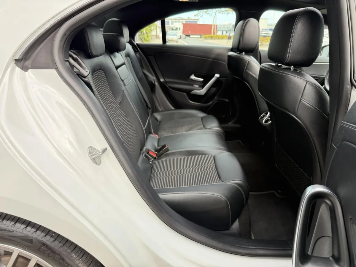 250e AMG CAM/LMV-18/LEER/NAVI/PANO