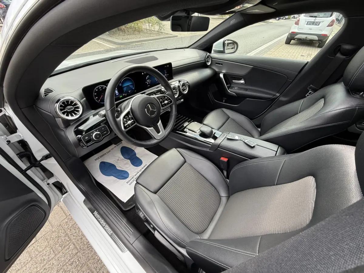 250e AMG CAM/LMV-18/LEER/NAVI/PANO