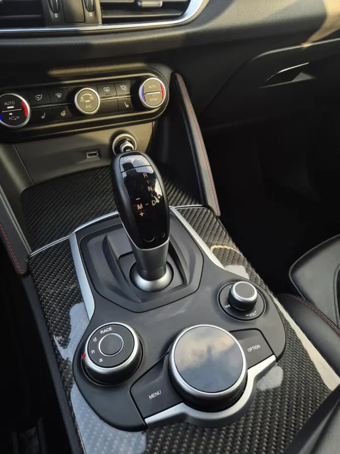 2.9 V6 AWD Quadrifoglio 511PK/Pano/Harman