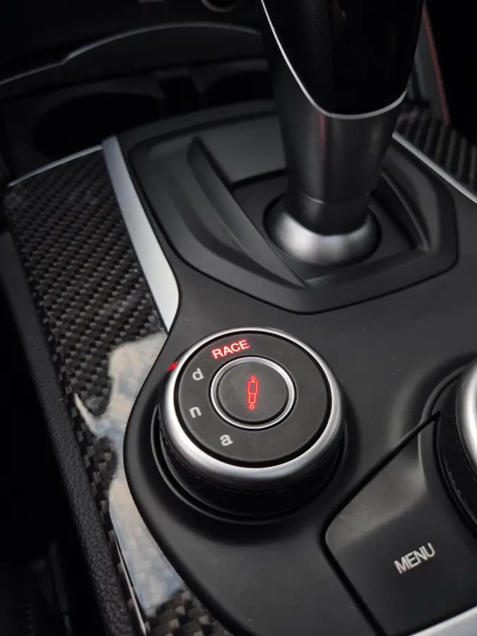 2.9 V6 AWD Quadrifoglio 511PK/Pano/Harman