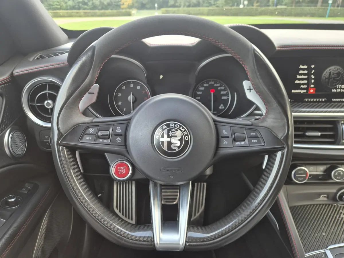 2.9 V6 AWD Quadrifoglio 511PK/Pano/Harman