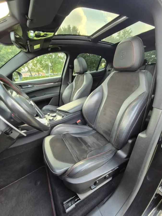 2.9 V6 AWD Quadrifoglio 511PK/Pano/Harman