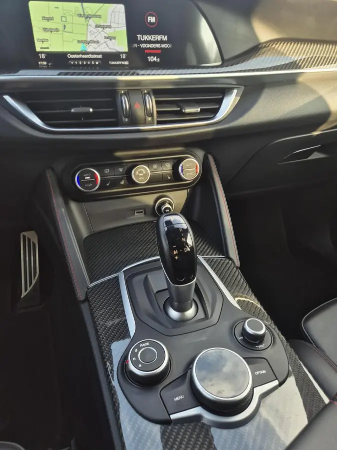 2.9 V6 AWD Quadrifoglio 511PK/Pano/Harman