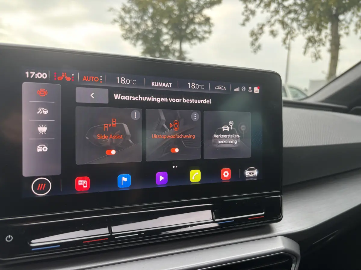 1.5 eTSI FR Launch Edition | Pano | Stuur Verwarming | Stoel Verwarming | Parkeer Camera