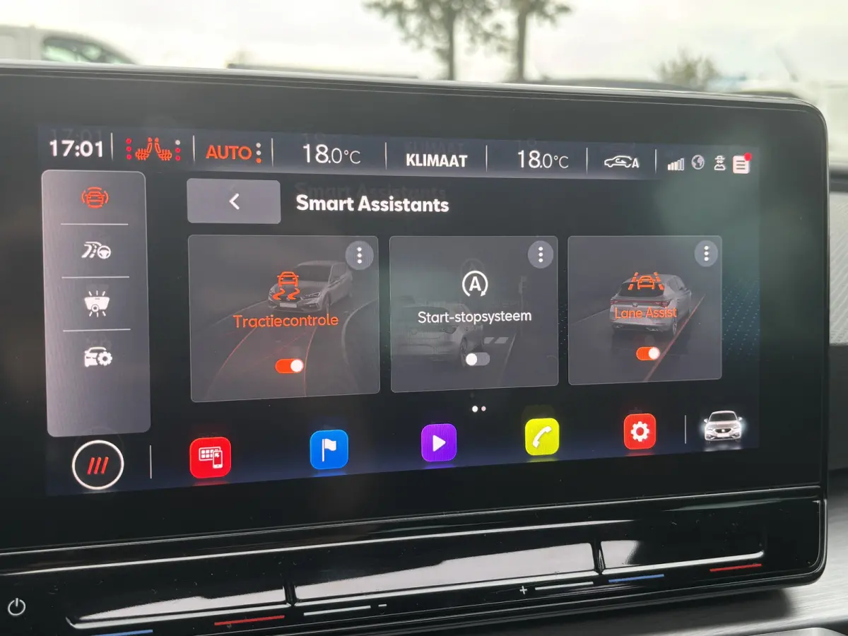 1.5 eTSI FR Launch Edition | Pano | Stuur Verwarming | Stoel Verwarming | Parkeer Camera