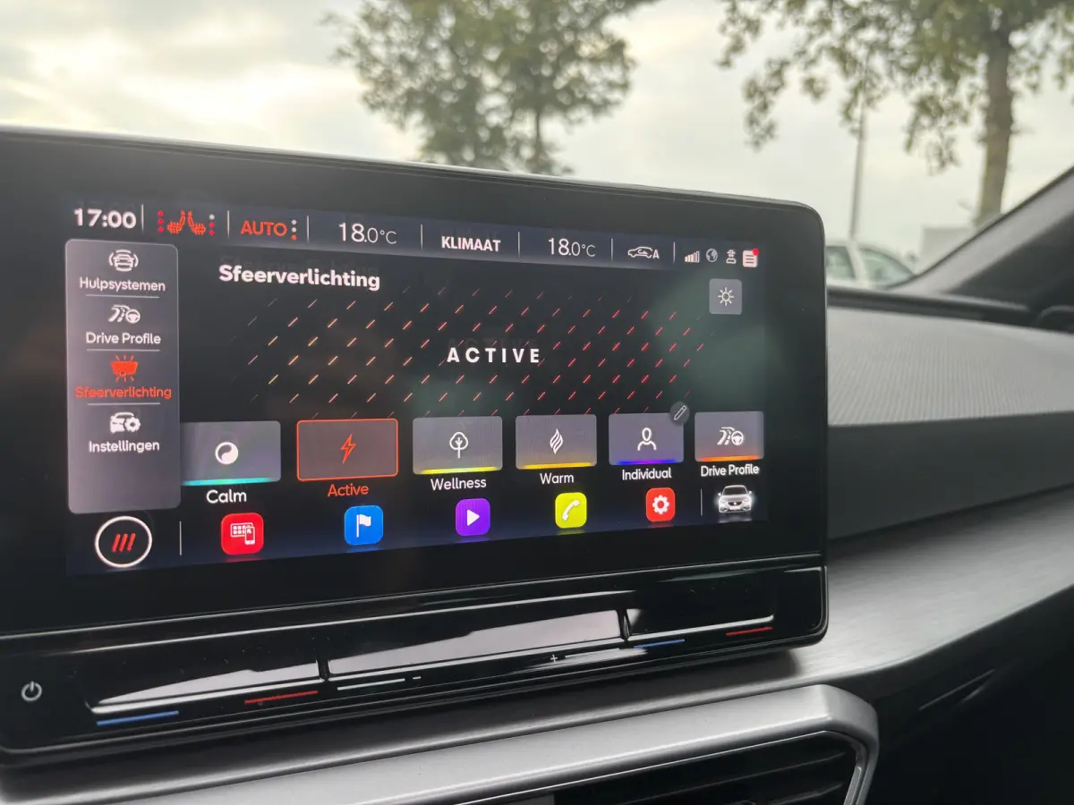 1.5 eTSI FR Launch Edition | Pano | Stuur Verwarming | Stoel Verwarming | Parkeer Camera