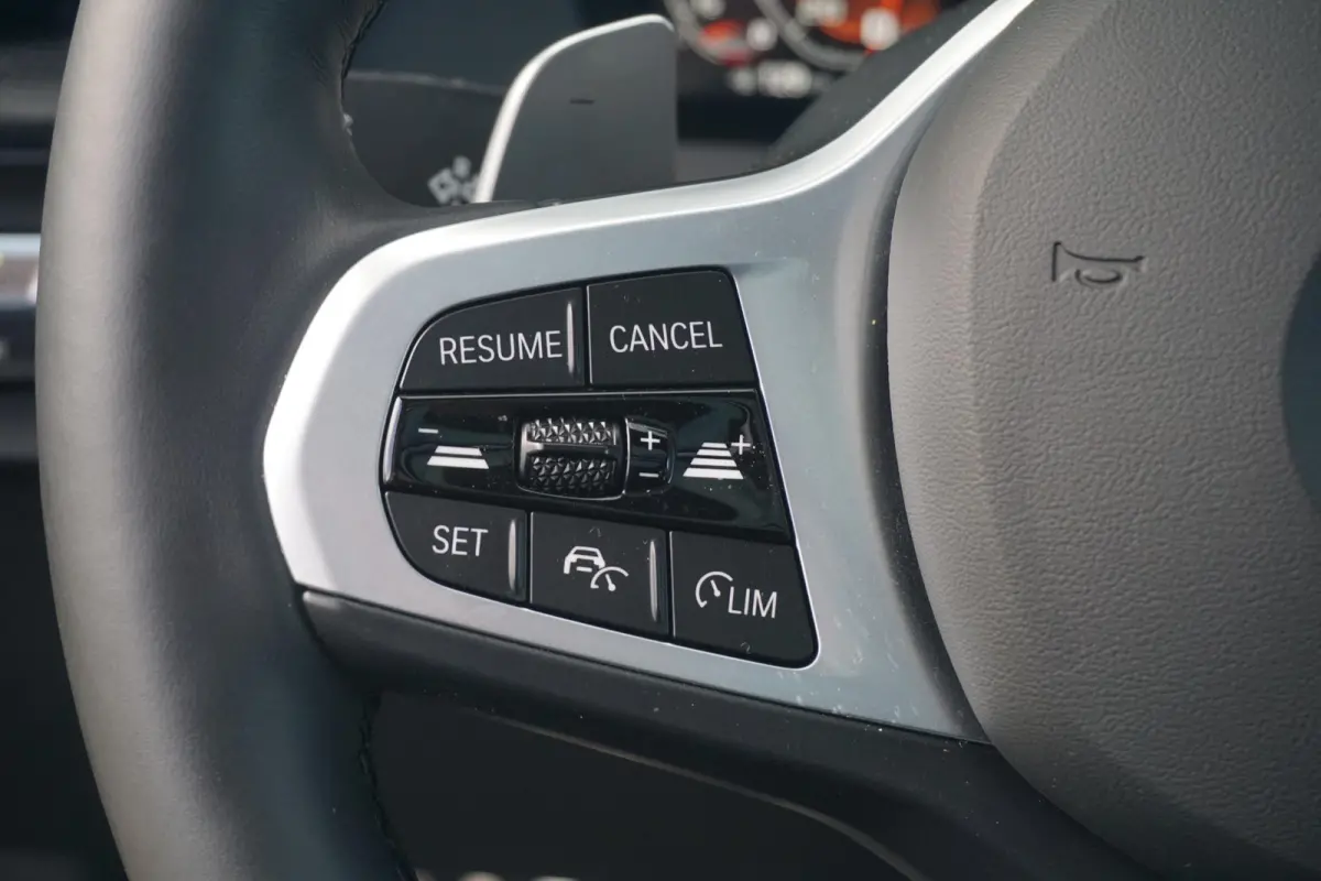 M235i xDrive | Panoramadak / Head-up / Rondomzicht camera's / Elektrische Stoelen met geheugen / Comfort Access |