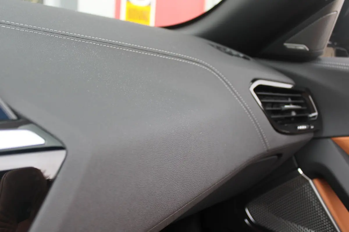 sDRIVE 20i HIGH EXECUTIVE M-SPORT AUTOMAAT | M INTERIEURPAKKET  | M EXTERIEURPAKKET | M SPORTSTUUR | 19" VIJFDUBBELSPAAKS M SPORTWIELEN | NAVIGATIE | DRAADLOZE APPLE CARPLAY / ANDROID AUTO |