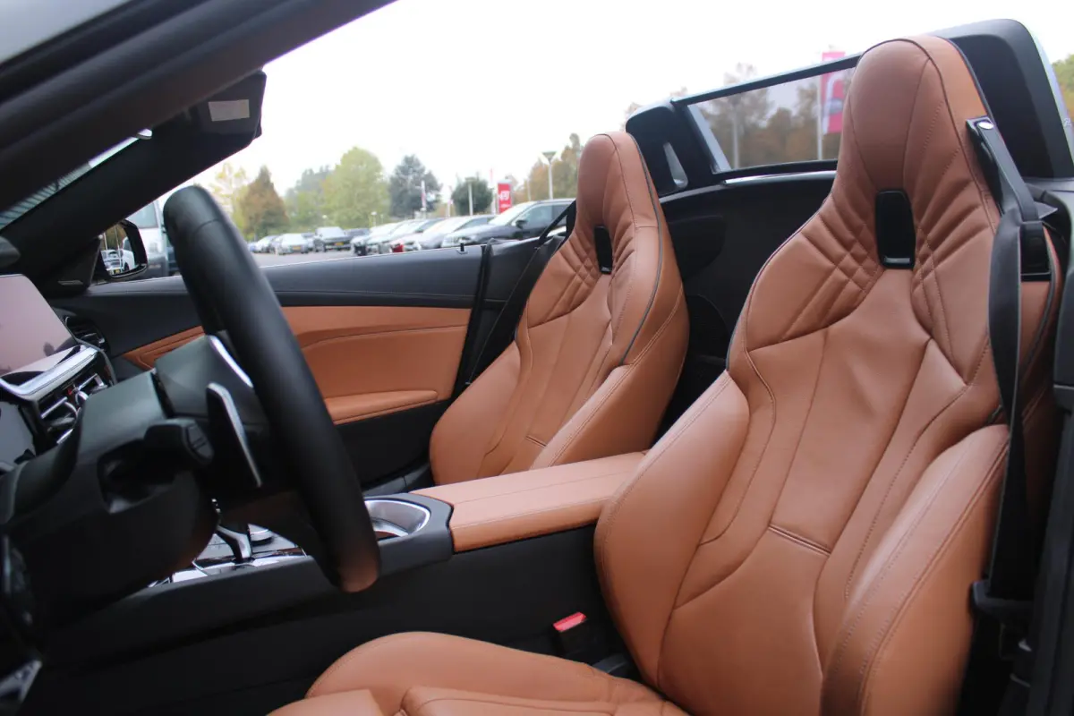 sDRIVE 20i HIGH EXECUTIVE M-SPORT AUTOMAAT | M INTERIEURPAKKET  | M EXTERIEURPAKKET | M SPORTSTUUR | 19" VIJFDUBBELSPAAKS M SPORTWIELEN | NAVIGATIE | DRAADLOZE APPLE CARPLAY / ANDROID AUTO |