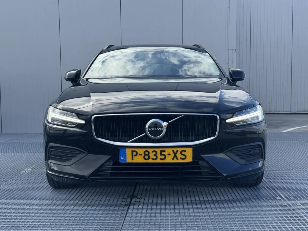 2.0 B3 Core|Navi|NL-Auto|Adaptive Cruise|LED