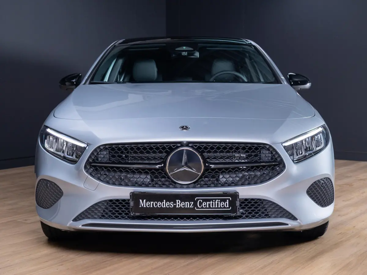 Hatchback 250 e Business Solution Luxury Panorama dak