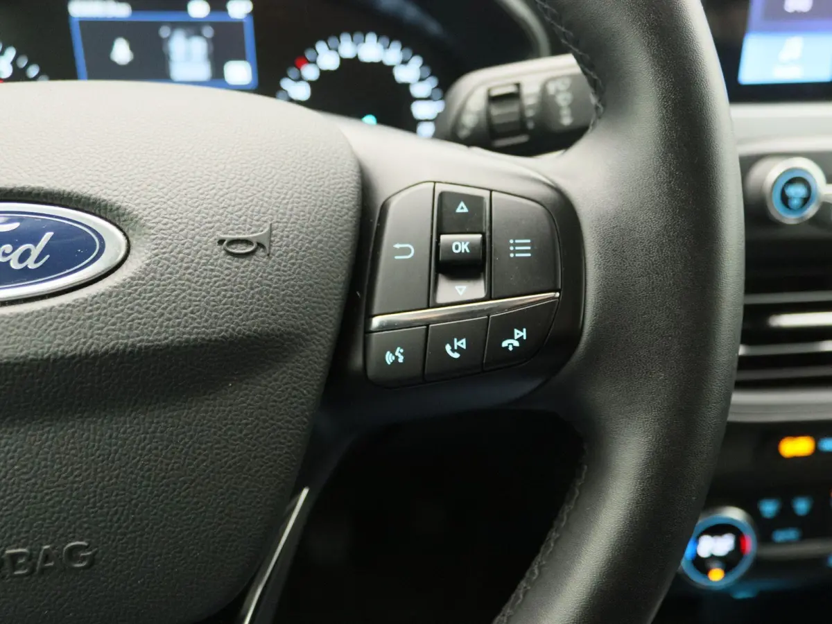 1.0 EcoBoost Connected 100pk | Adaptieve Cruise Control | Dodehoek | Camera | Led